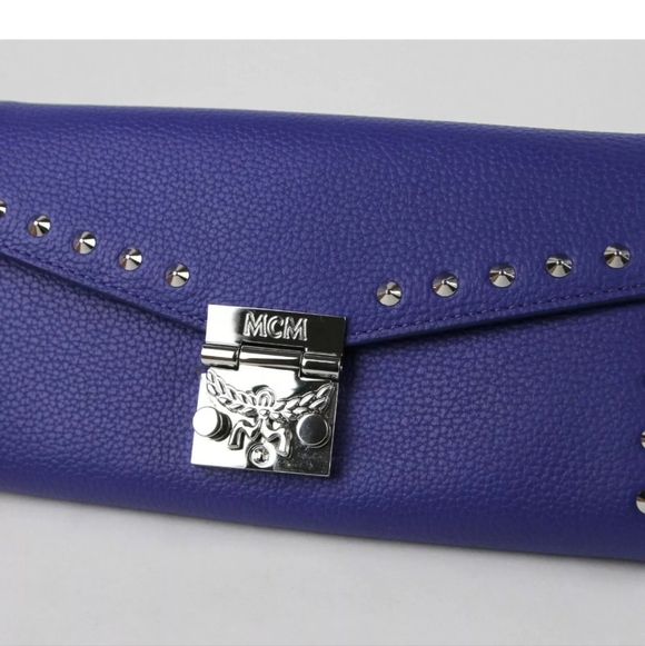 NWT MCM Spectrum Blue Leather Patricia Large Studded Chain Wallet! - Picture 6 of 8